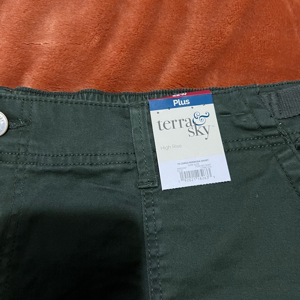 Terra & Sky Adjustable Waist High-Rise Cargo Shorts 🔥NWT🔥 - Picture 7 of 9